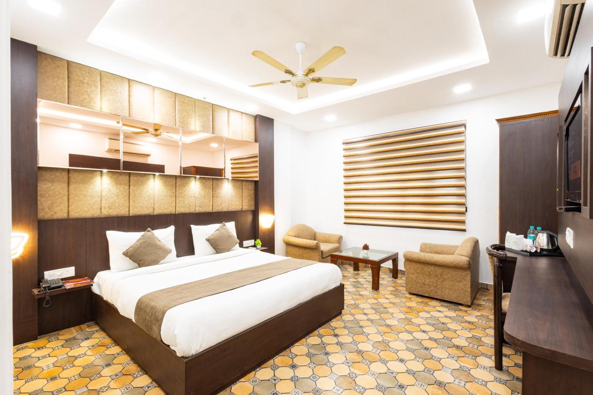 Hotel Panickers Residency - Ajmal Khan Market Near Karol Bagh Metro Delhi (National Capital Territory of India) Exterior foto