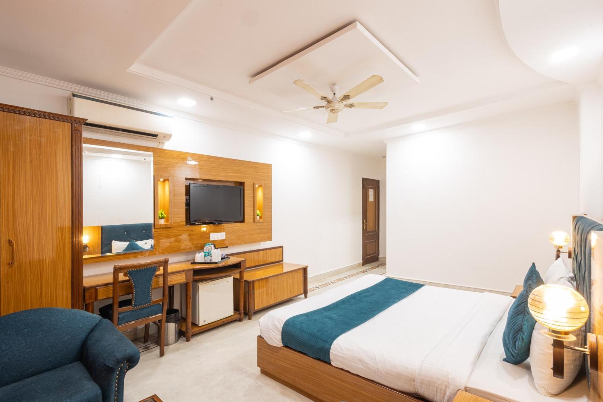 Hotel Panickers Residency - Ajmal Khan Market Near Karol Bagh Metro Delhi (National Capital Territory of India) Exterior foto