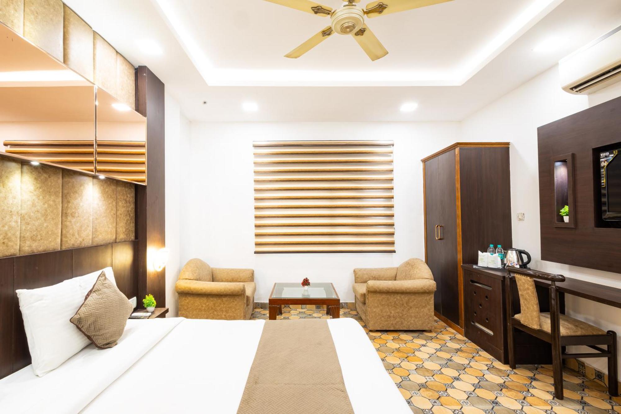 Hotel Panickers Residency - Ajmal Khan Market Near Karol Bagh Metro Delhi (National Capital Territory of India) Exterior foto