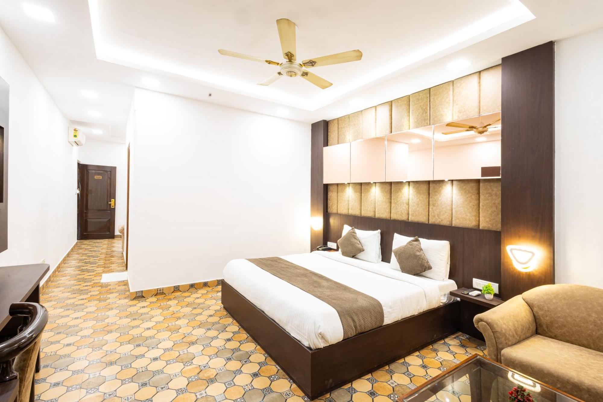 Hotel Panickers Residency - Ajmal Khan Market Near Karol Bagh Metro Delhi (National Capital Territory of India) Exterior foto