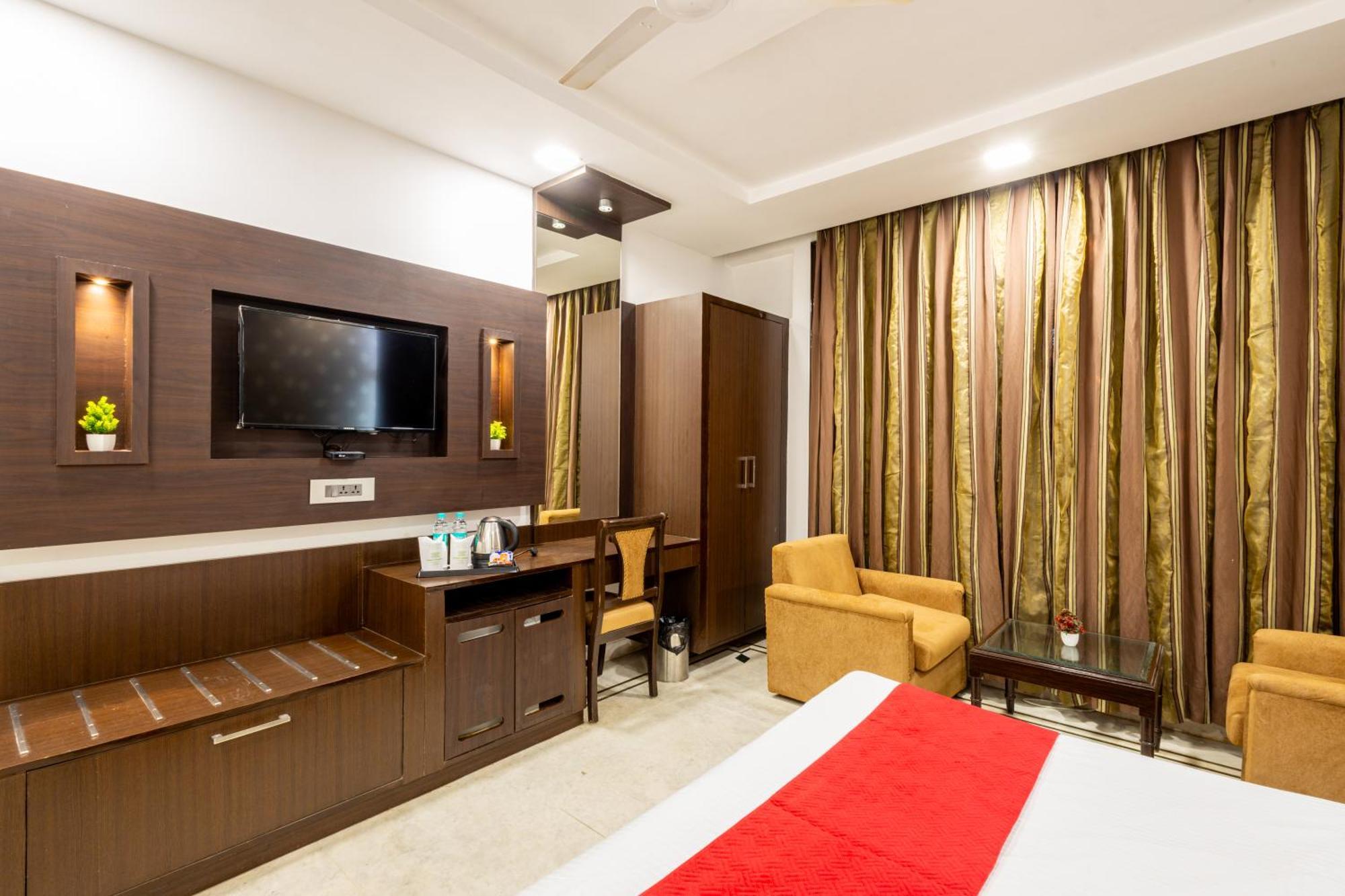 Hotel Panickers Residency - Ajmal Khan Market Near Karol Bagh Metro Delhi (National Capital Territory of India) Exterior foto